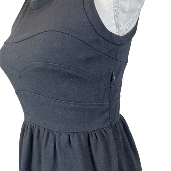 Theory Sleeveless Dress Black Fitted Seamed Bodice Pintuck Skirt Side Zip Size 4 - Picture 3 of 12